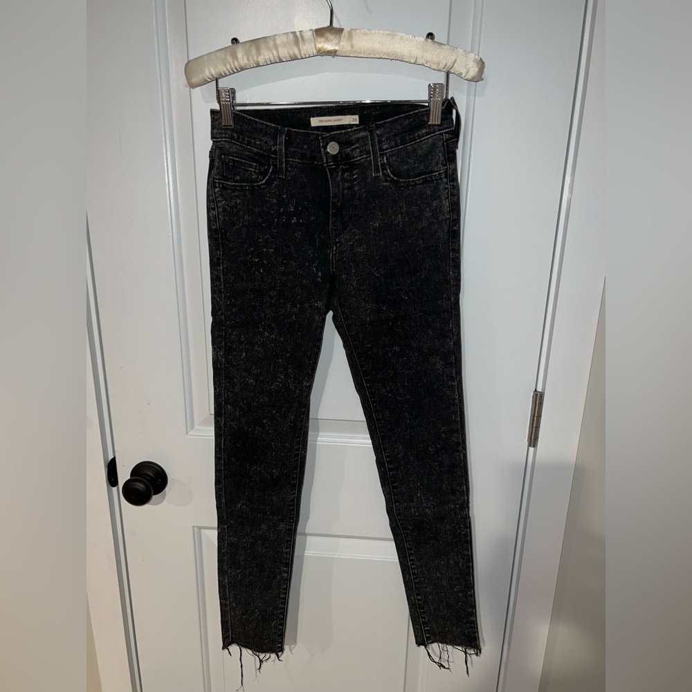 Levi's Dark Wash Skinny Jeans